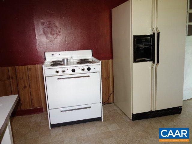 2208 Salem Road Schuyler, VA 22969 - Photo 8 of 21 a utility room with dryer and washer