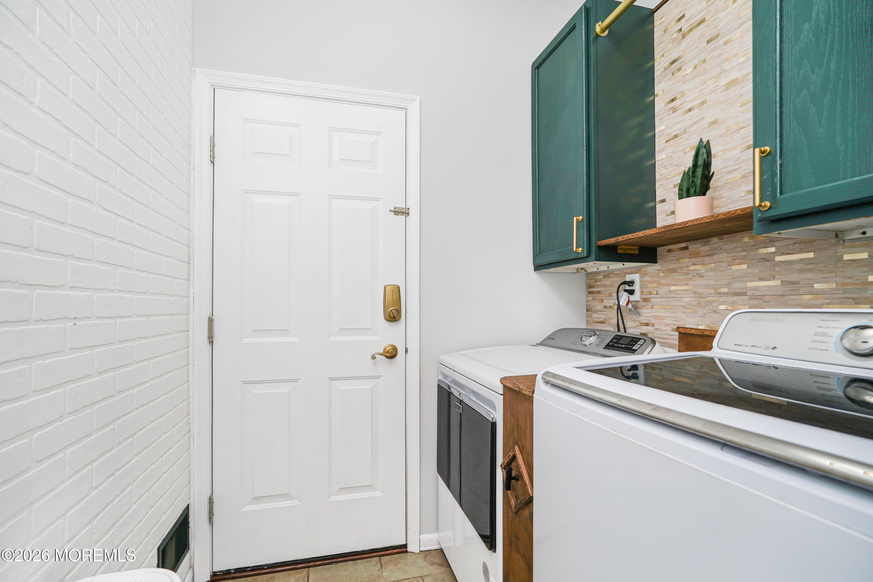 259 Ambiance Boulevard Freehold, NJ 07728 - Photo 19 of 47 Photo Jan 27 2026, 12 12 31 PM