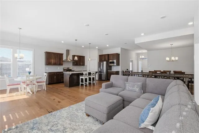 $585,000 | 4420 Southwest Tanzanite Drive, Lee's Summit, MO 64082