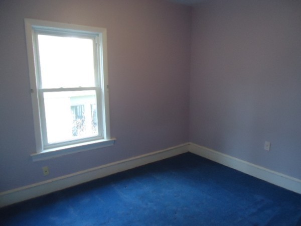 89 Beaconsfield Road Worcester, MA 01602 - Photo 13 of 23 Gallery Image 13