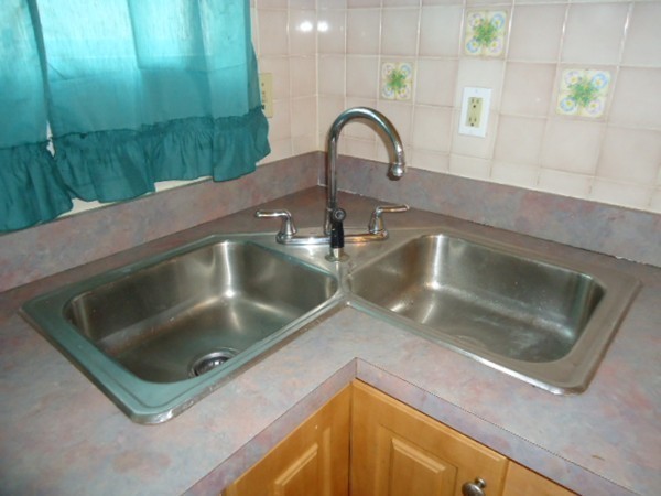 89 Beaconsfield Road Worcester, MA 01602 - Photo 6 of 23 Gallery Image 6