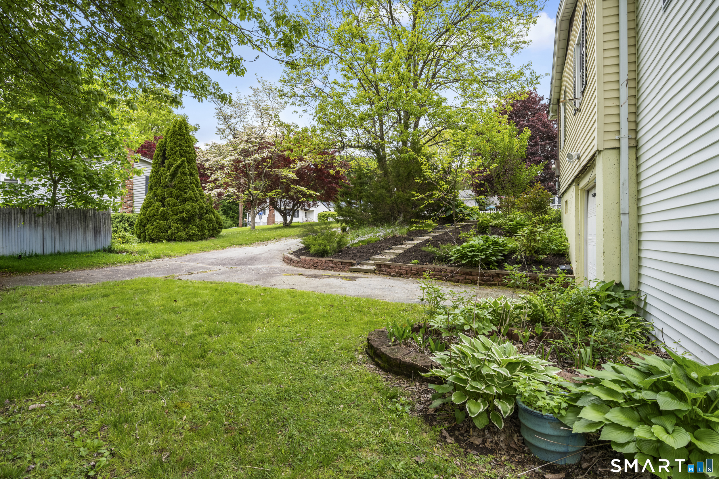 90 Sturtevant Street Norwich, CT 06360 - Photo 28 of 40