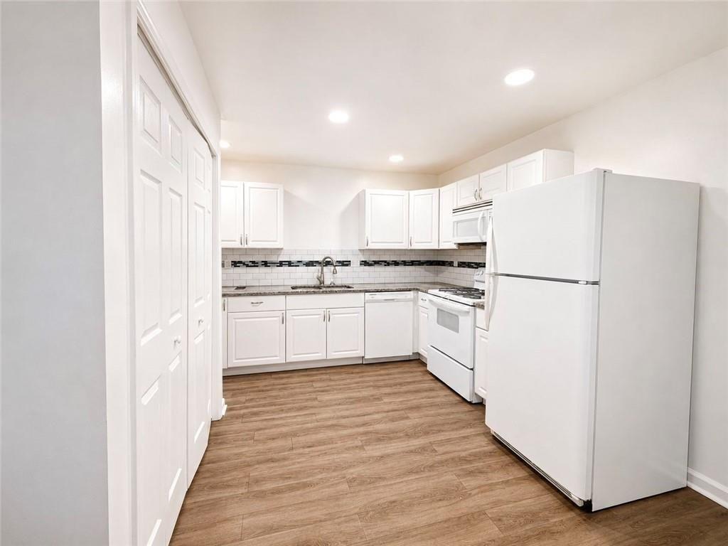 3083 Colonial Way, Unit O Atlanta, GA 30341 - Photo 6 of 16