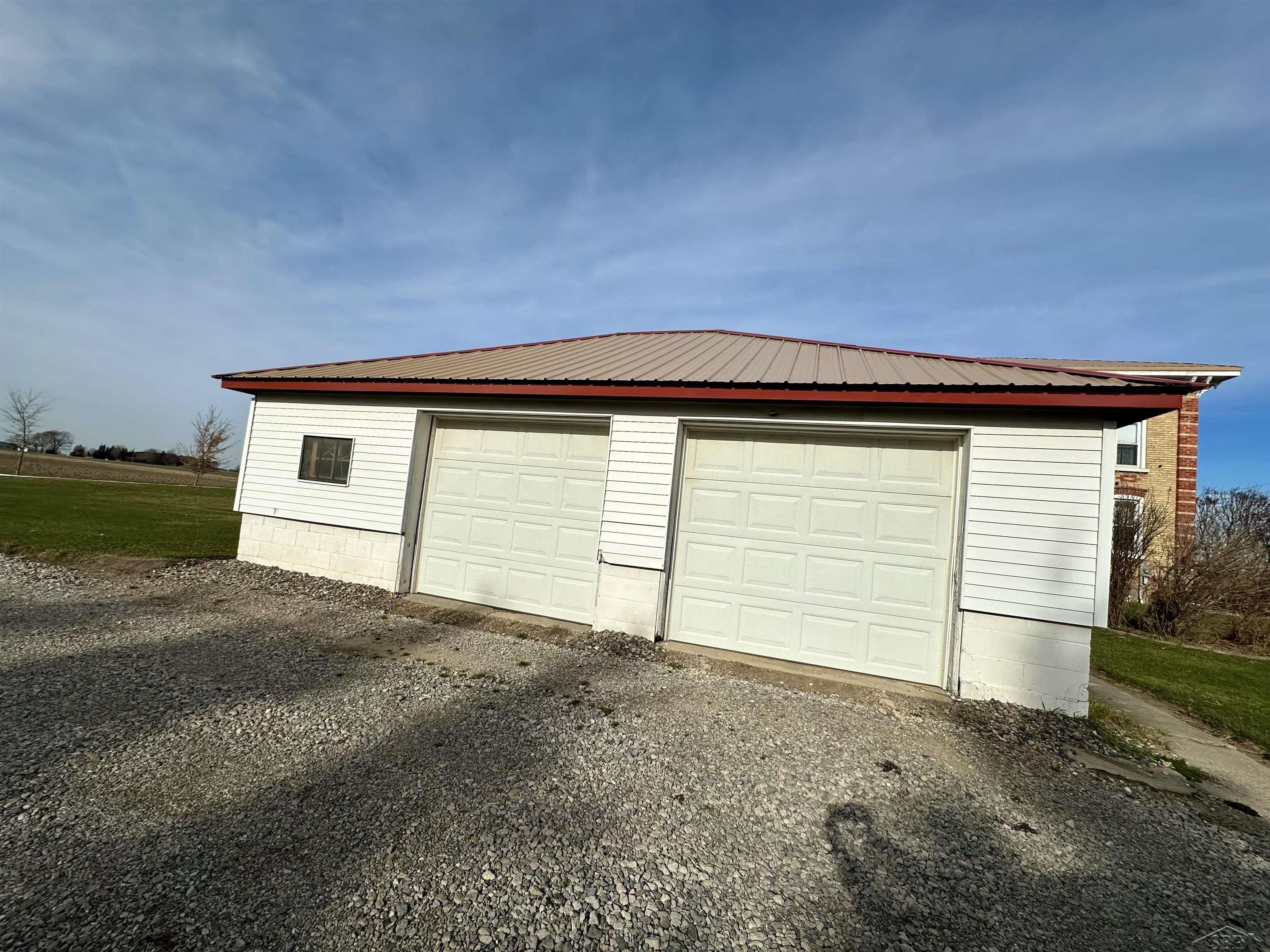 5821 Dixon Road Vassar, MI 48768 - Photo 10 of 48