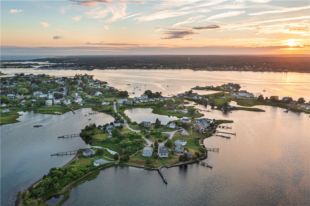 67 Franks Neck Road Narragansett, RI 02882 - Photo 14 of 46