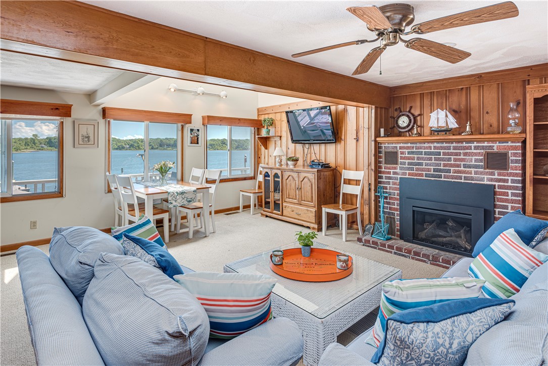 67 Franks Neck Road Narragansett, RI 02882 - Photo 18 of 46