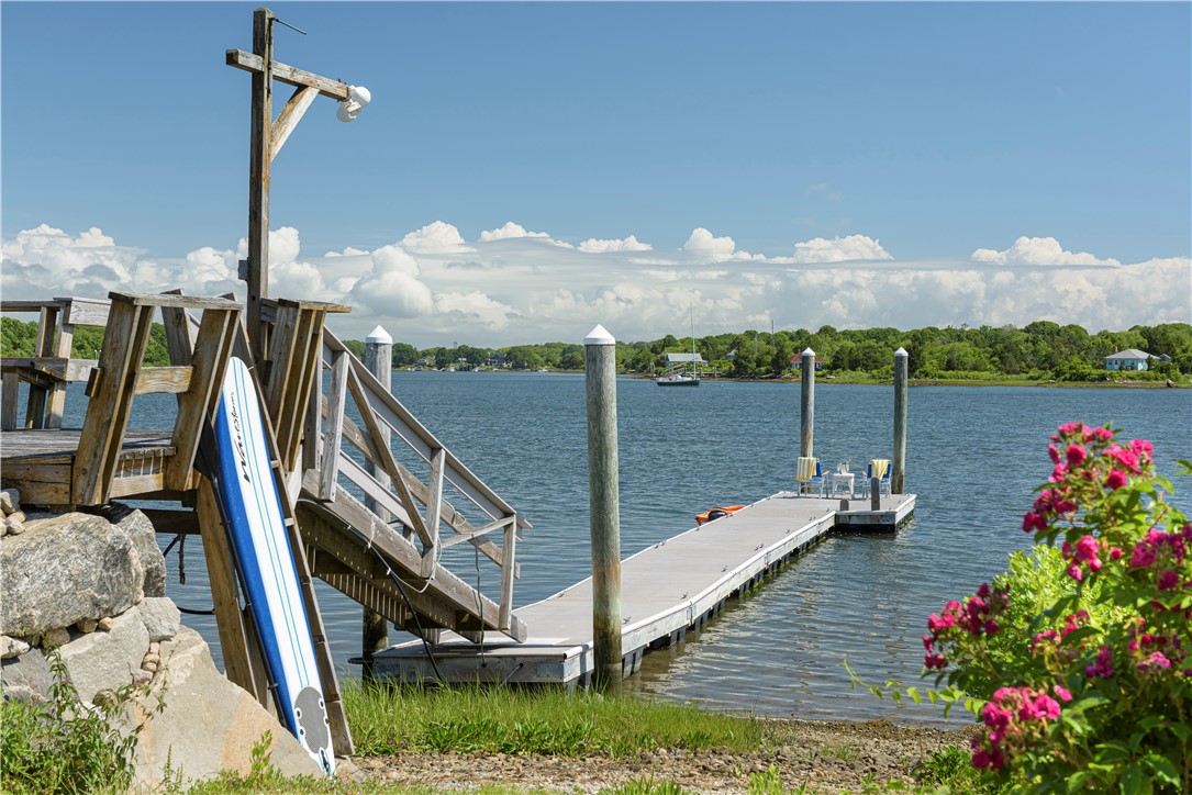 67 Franks Neck Road Narragansett, RI 02882 - Photo 5 of 46