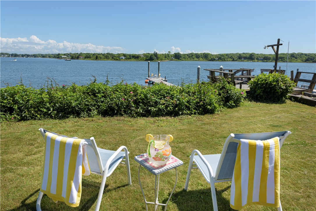 67 Franks Neck Road Narragansett, RI 02882 - Photo 8 of 46