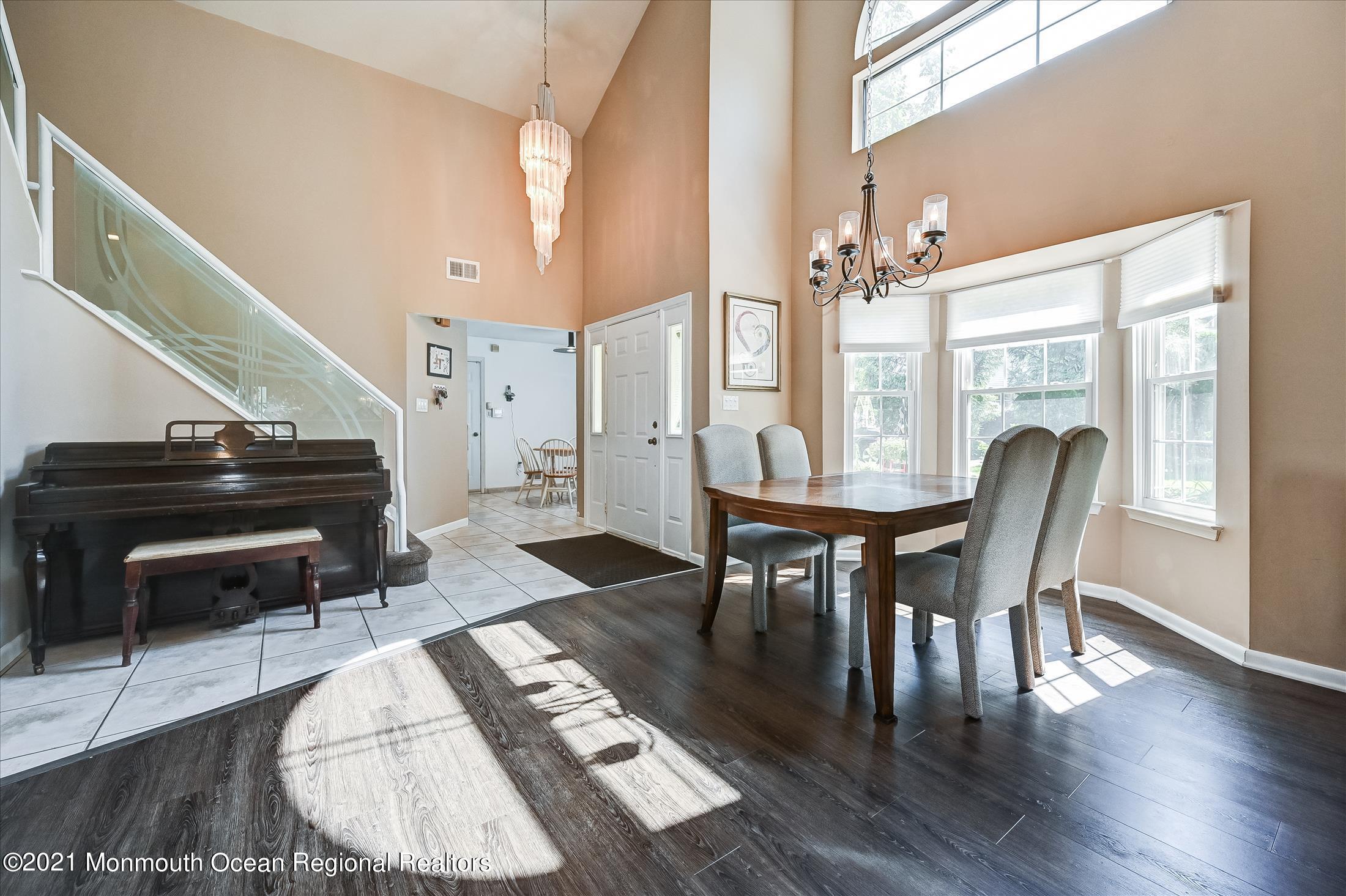 163 Colony Lane Manalapan, NJ 07726 - Photo 11 of 28 163 colony Living & Dining (2)