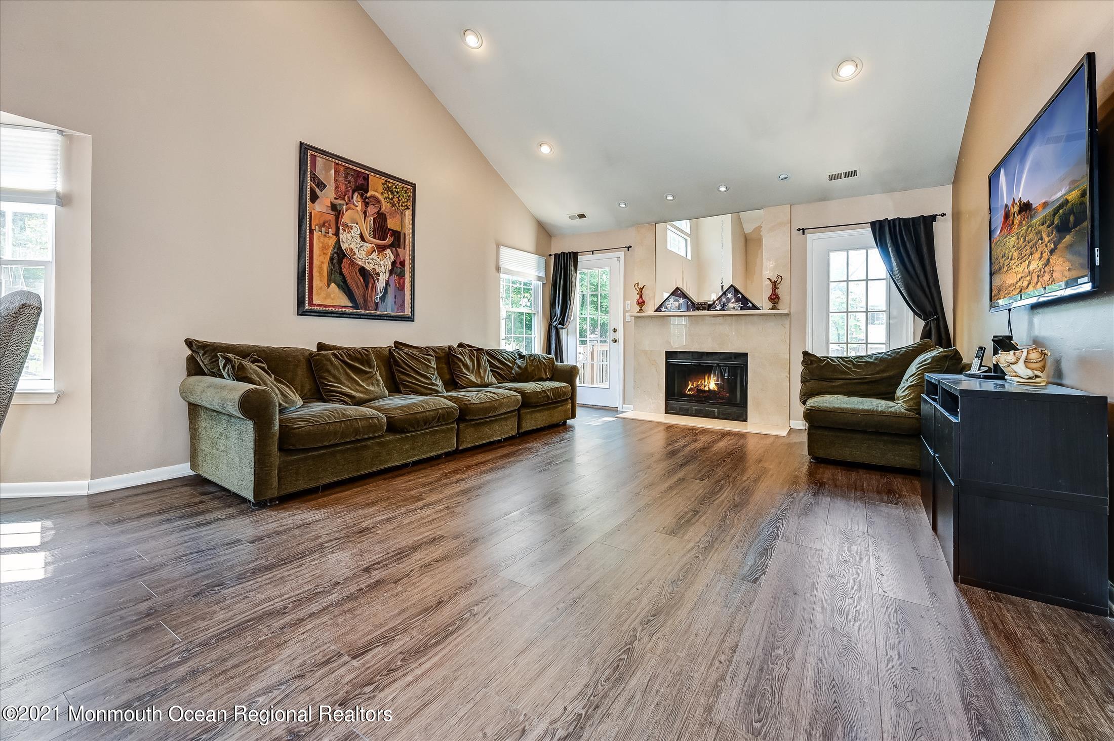 163 Colony Lane Manalapan, NJ 07726 - Photo 12 of 28 Living & Dining (3)