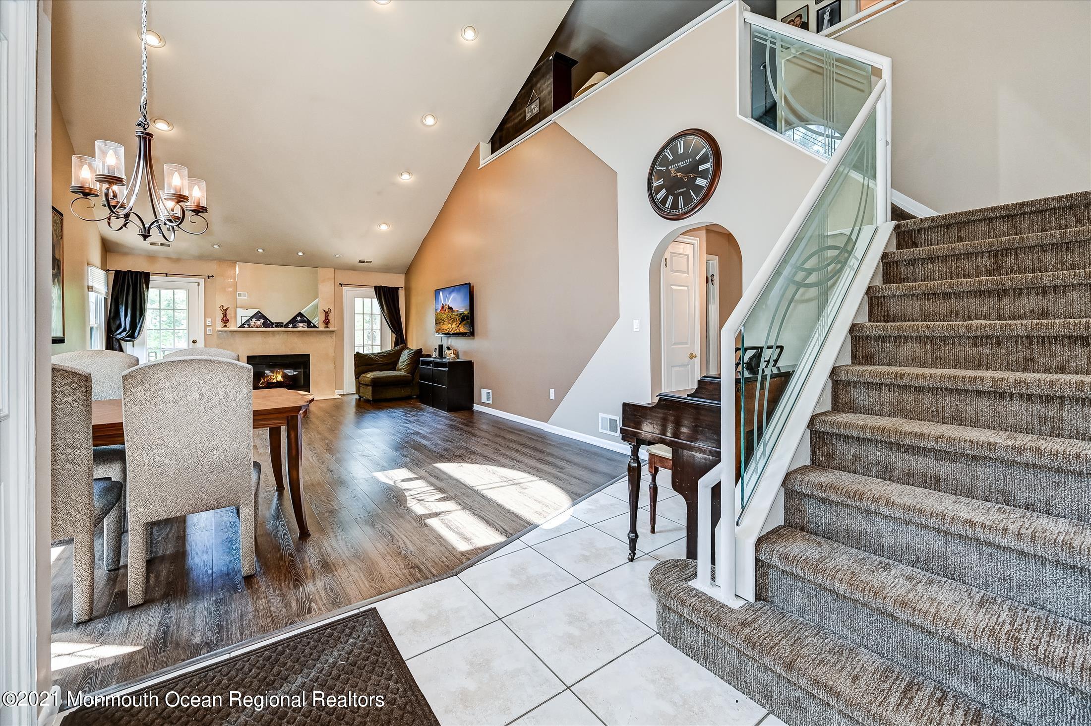 163 Colony Lane Manalapan, NJ 07726 - Photo 6 of 28 Dining