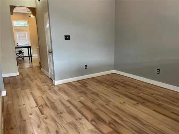 $2,000 | 962 Felicity Street, New Orleans, LA 70130