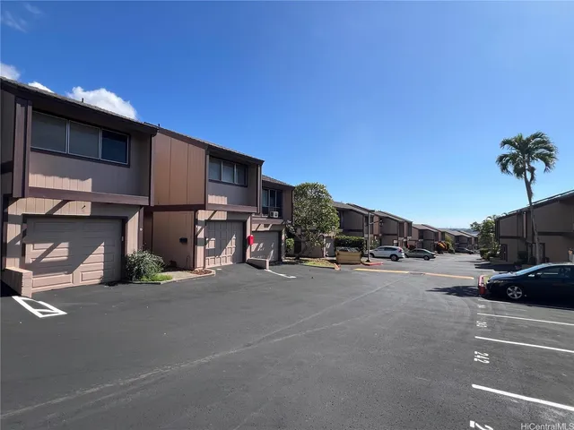 $3,200 | 98-1433 Kaahumanu Street, Unit 232, Pearl City, HI 96782