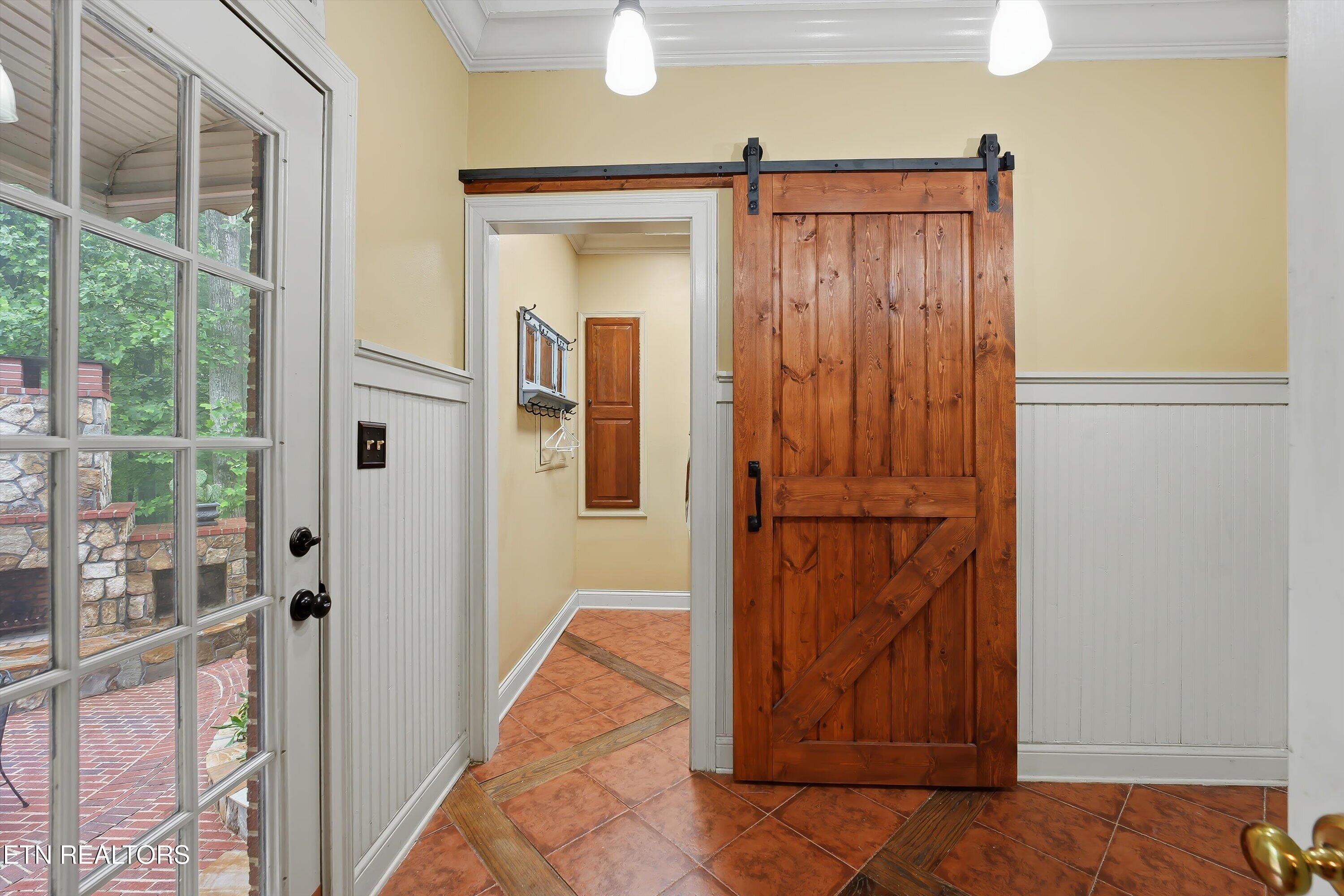 110 Westview Lane Oak Ridge, TN 37830 - Photo 12 of 39 door to laundry