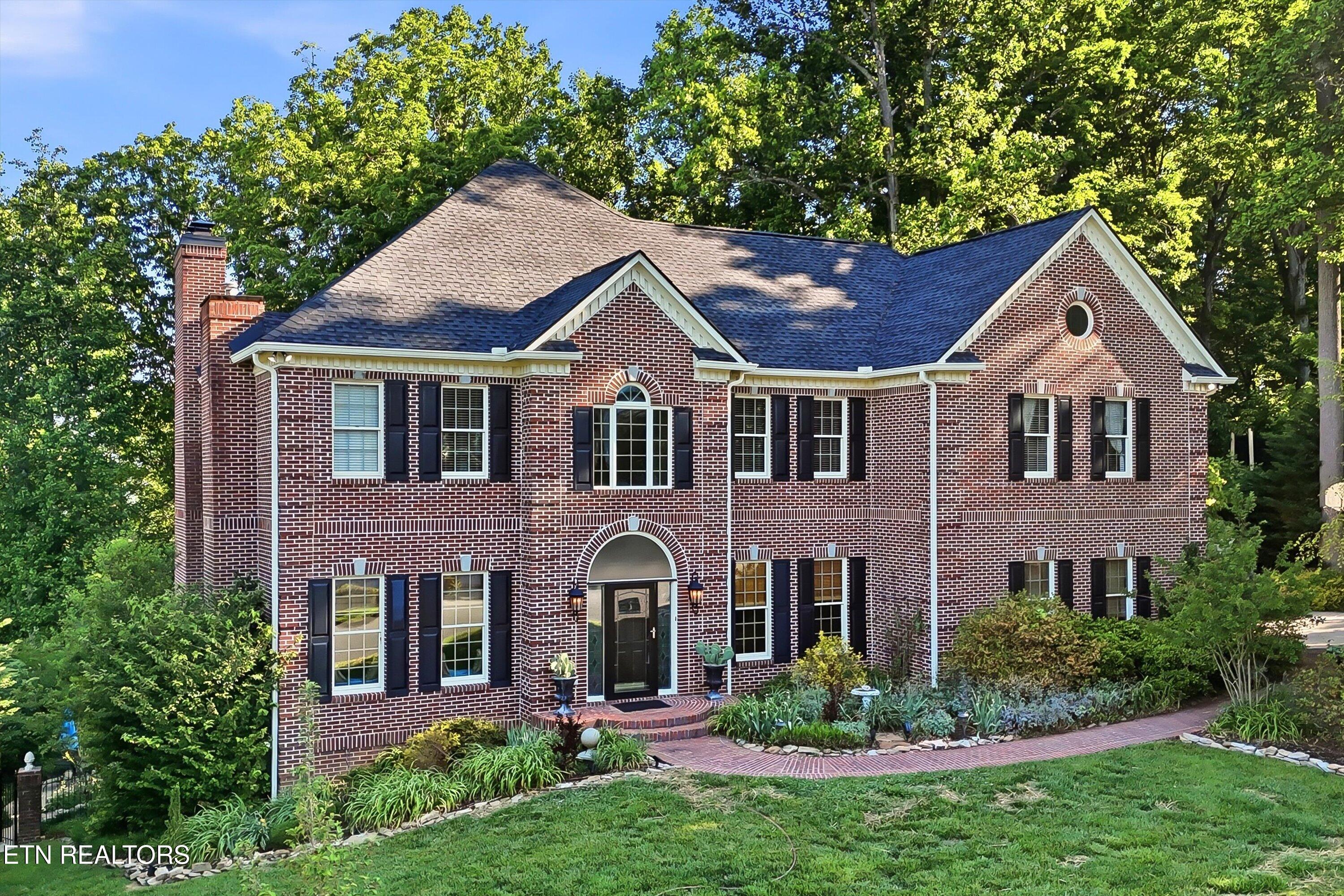 110 Westview Lane Oak Ridge, TN 37830 - Photo 2 of 39 Front view