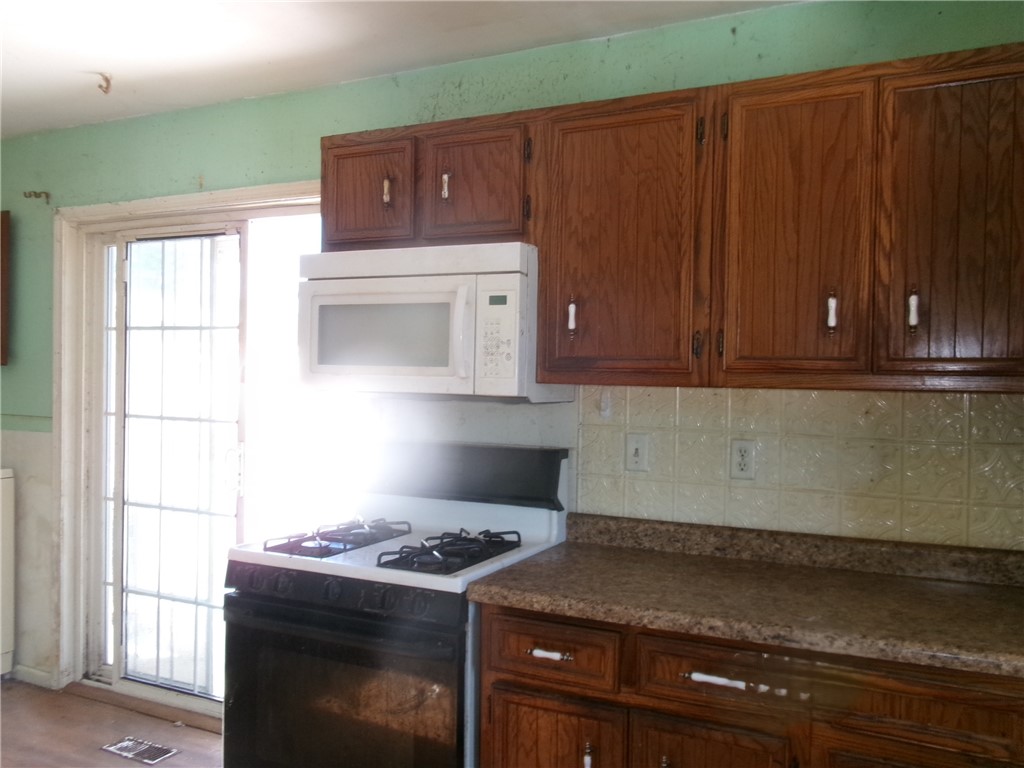 2014 South Richmond Road Decatur, IL 62521 - Photo 5 of 6