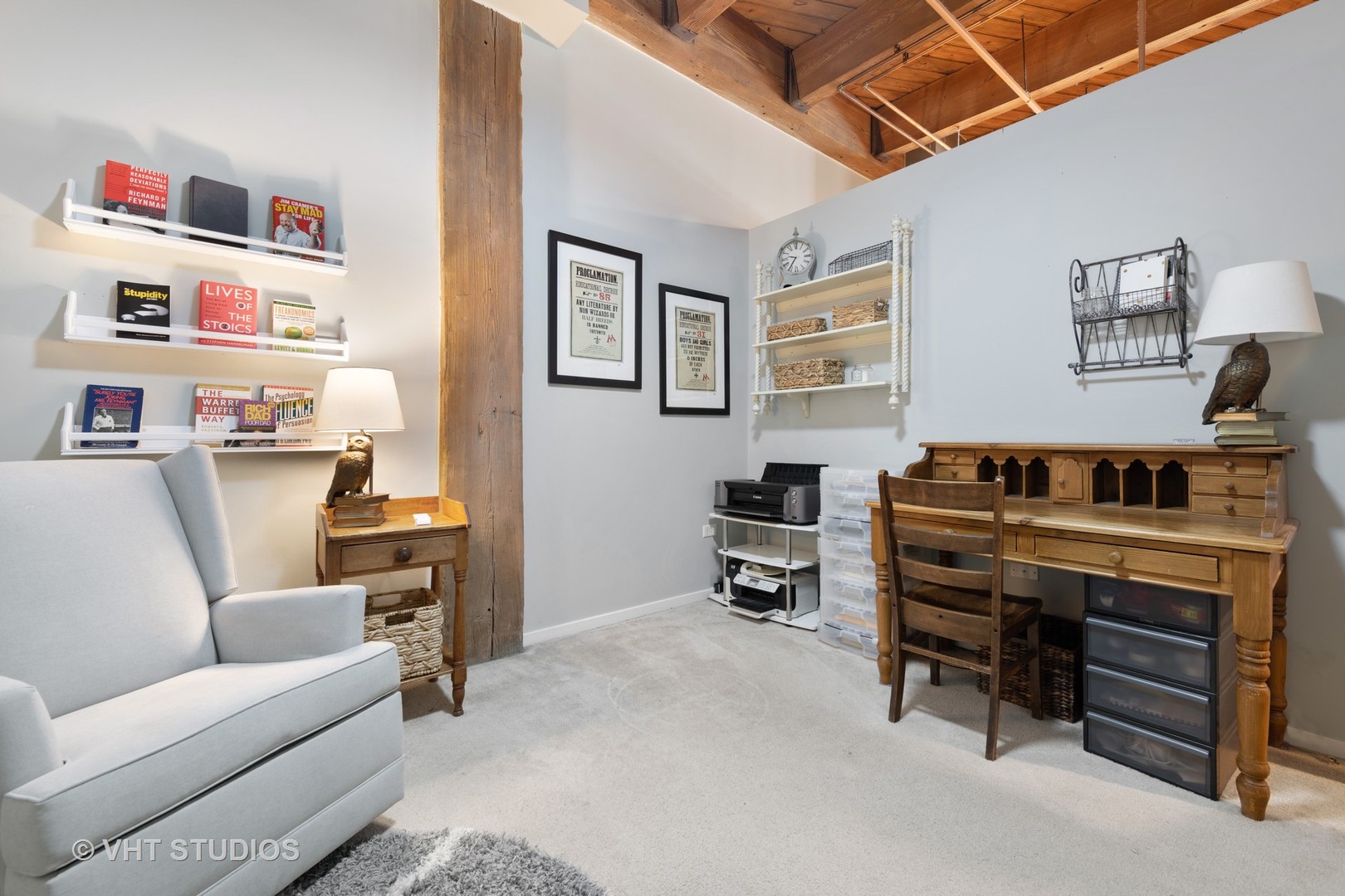 1040 West Adams Street, Unit 248 Chicago, IL 60607 - Photo 14 of 19 a living room with furniture and a flat screen tv