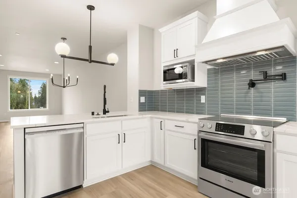 $659,990 | 16823 Alder Way, Unit K2, Lynnwood, WA 98037