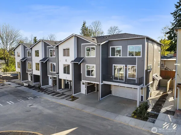 $659,990 | 16823 Alder Way, Unit K2, Lynnwood, WA 98037