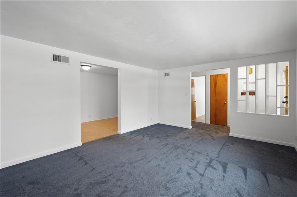 8784 Terrace Drive Pittsburgh, PA 15237 - Photo 4 of 35