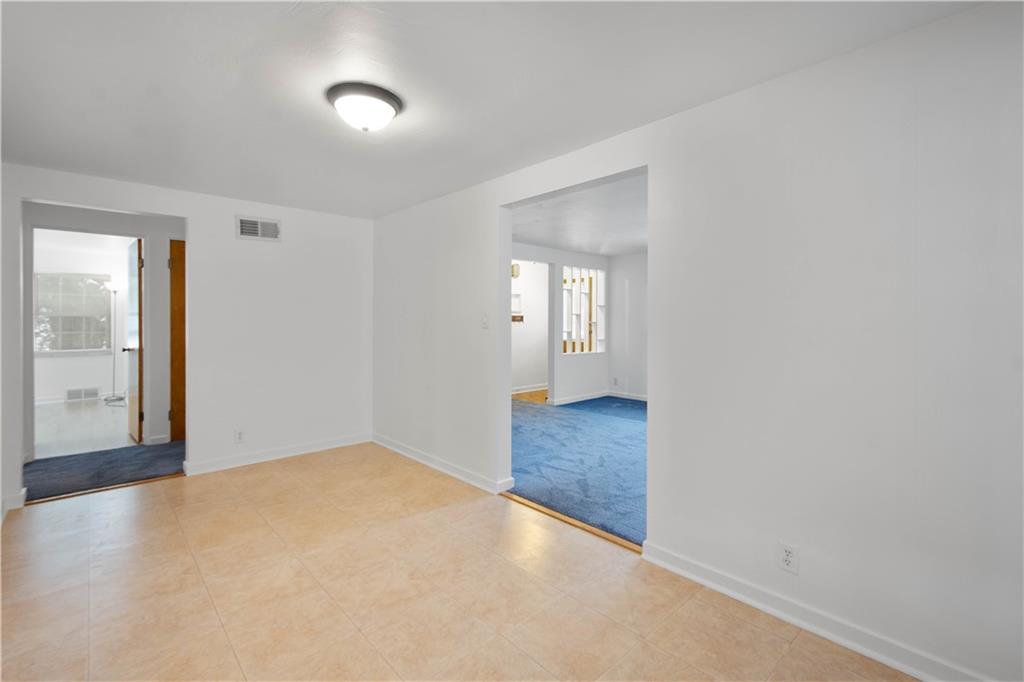 8784 Terrace Drive Pittsburgh, PA 15237 - Photo 8 of 35