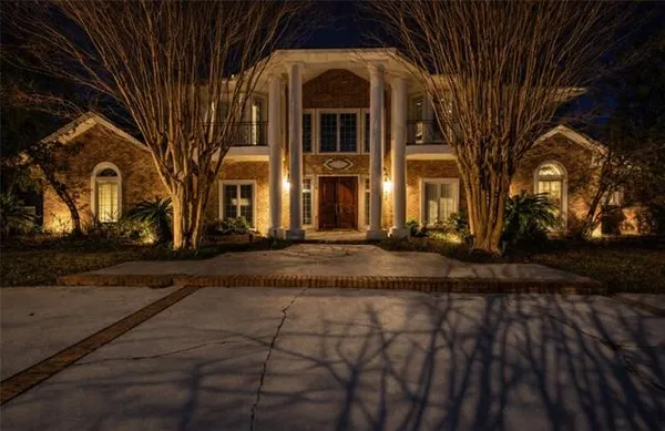 $999,000 | 6701 Tennyson Oaks Lane, Alexandria, LA 71301