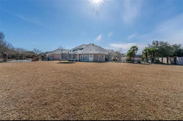 $999,000 | 6701 Tennyson Oaks Lane, Alexandria, LA 71301