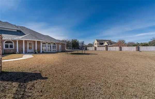 $999,000 | 6701 Tennyson Oaks Lane, Alexandria, LA 71301
