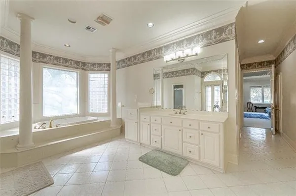 $999,000 | 6701 Tennyson Oaks Lane, Alexandria, LA 71301