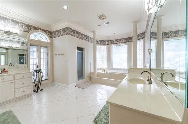 $999,000 | 6701 Tennyson Oaks Lane, Alexandria, LA 71301