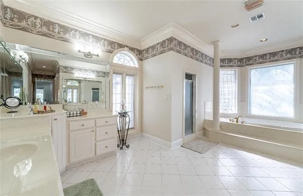 $999,000 | 6701 Tennyson Oaks Lane, Alexandria, LA 71301