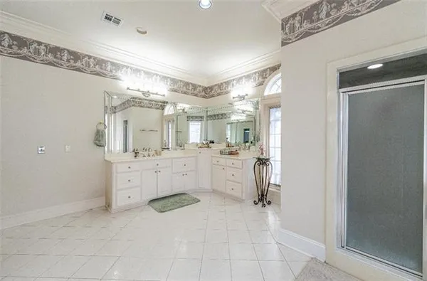 $999,000 | 6701 Tennyson Oaks Lane, Alexandria, LA 71301