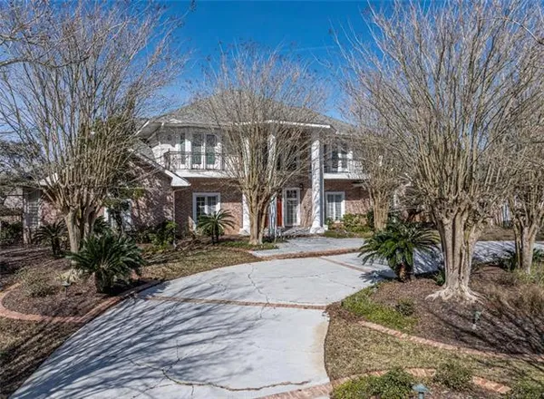 $999,000 | 6701 Tennyson Oaks Lane, Alexandria, LA 71301