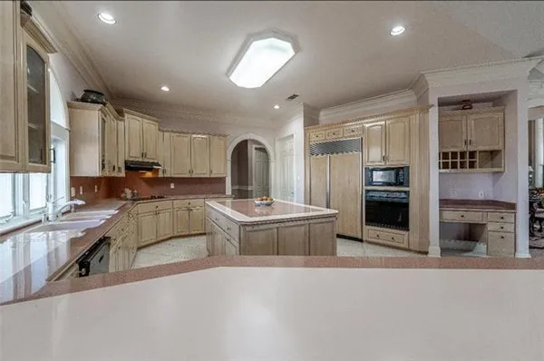 $999,000 | 6701 Tennyson Oaks Lane, Alexandria, LA 71301