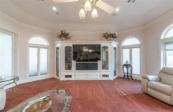 $999,000 | 6701 Tennyson Oaks Lane, Alexandria, LA 71301