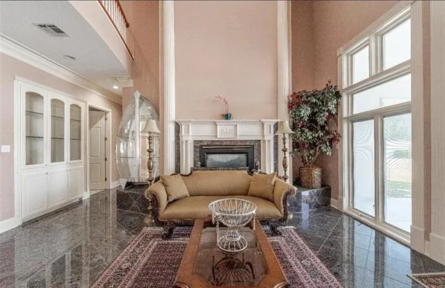 $999,000 | 6701 Tennyson Oaks Lane, Alexandria, LA 71301