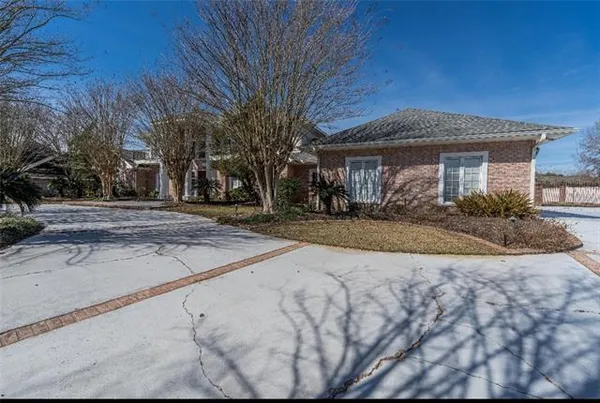 $999,000 | 6701 Tennyson Oaks Lane, Alexandria, LA 71301