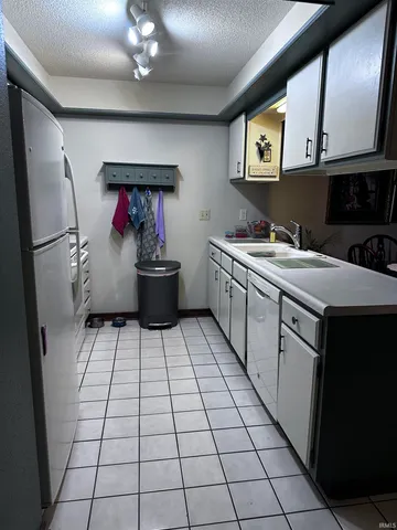 $159,900 | 2804 Rockford Court South, Unit 2804, Kokomo, IN 46902