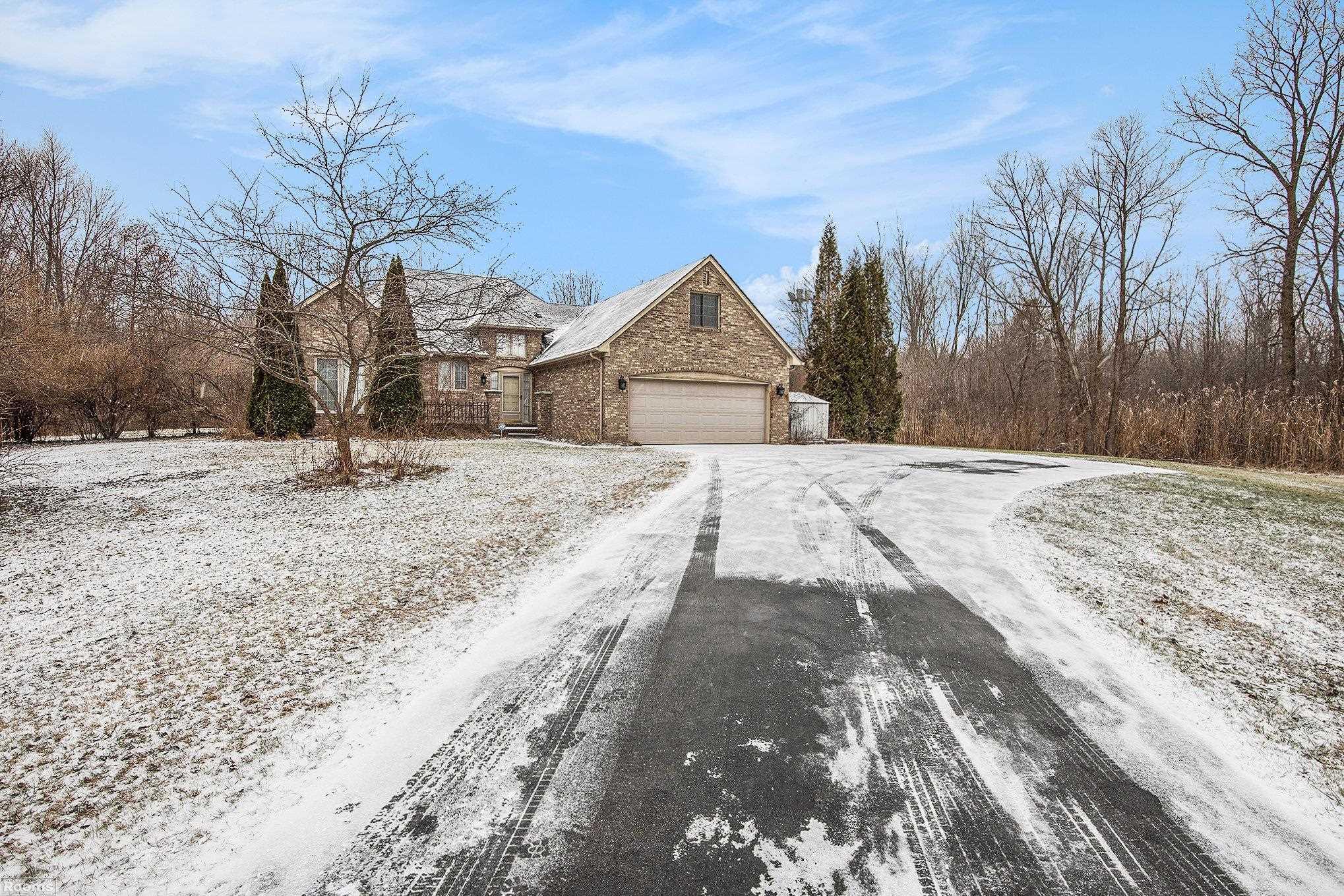 401 Nolan Road Goodells, MI 48027 - Photo 3 of 26 50164061-6b69a959-2365-4b2e-8df6-260388e53d3c.JPG