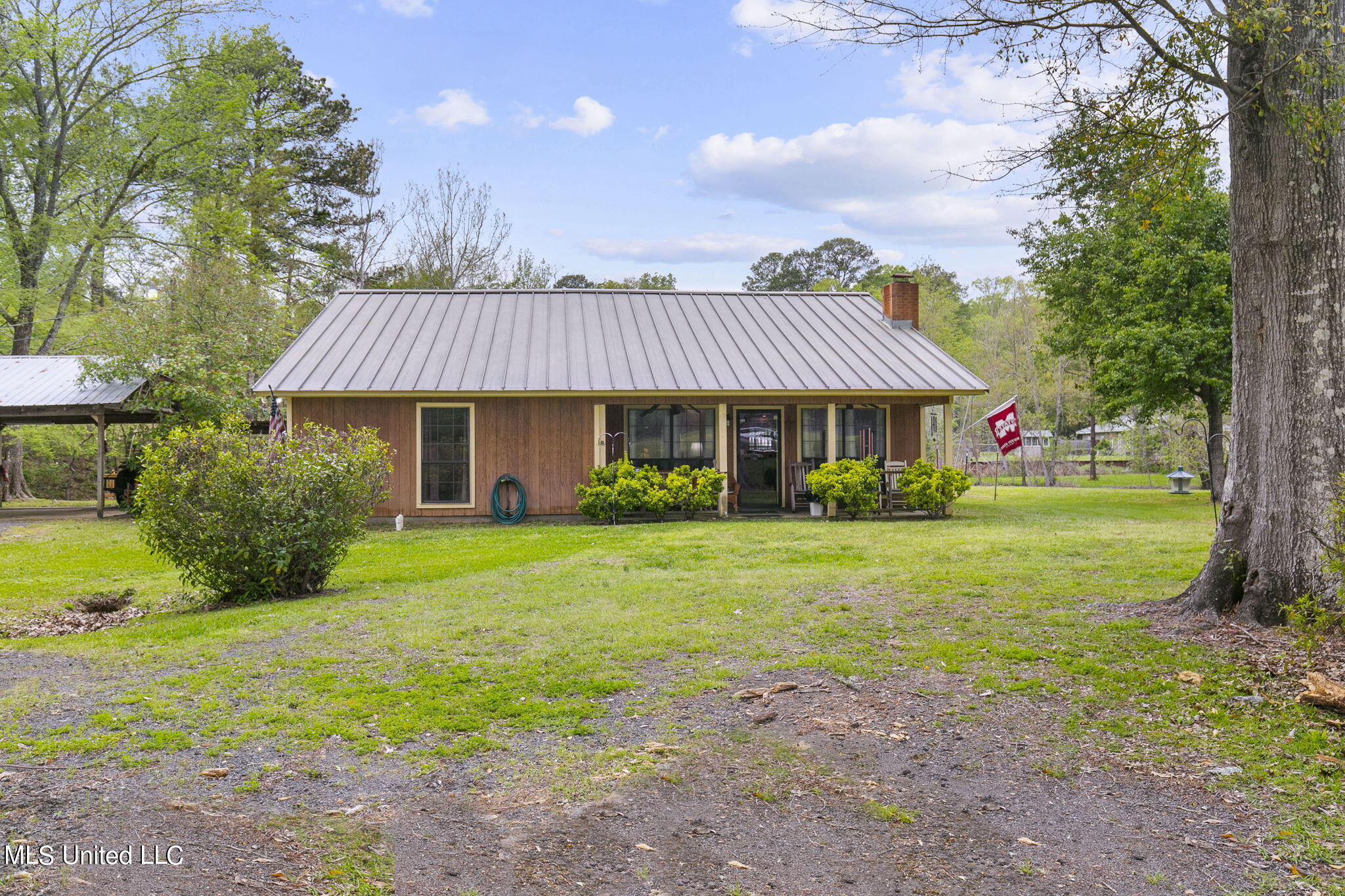 225 Lake Harbor Road Brandon, MS 39047 - Photo 4 of 63 4-web-or-mls-225 Lake Harbor-4