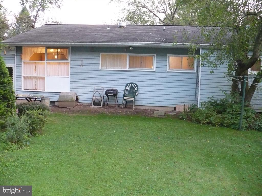 2619 Chapel Road Lancaster, PA 17603 - Photo 14 of 16