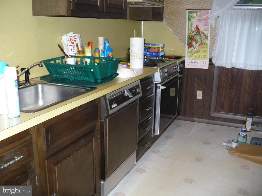 2619 Chapel Road Lancaster, PA 17603 - Photo 4 of 16