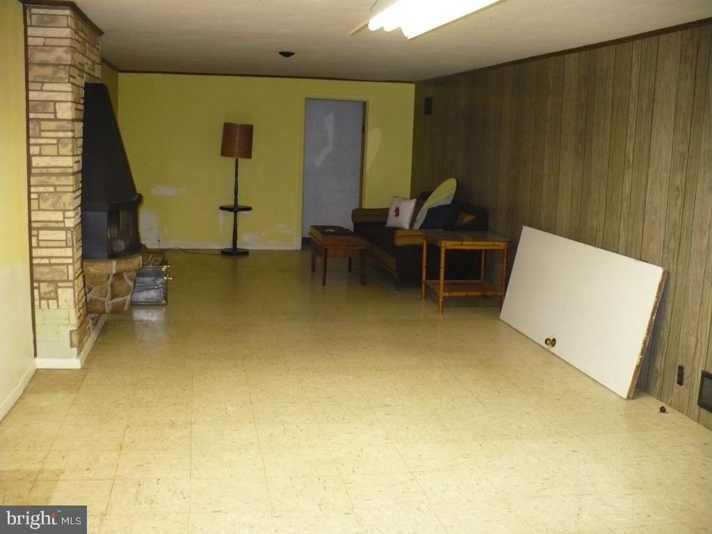 2619 Chapel Road Lancaster, PA 17603 - Photo 10 of 16
