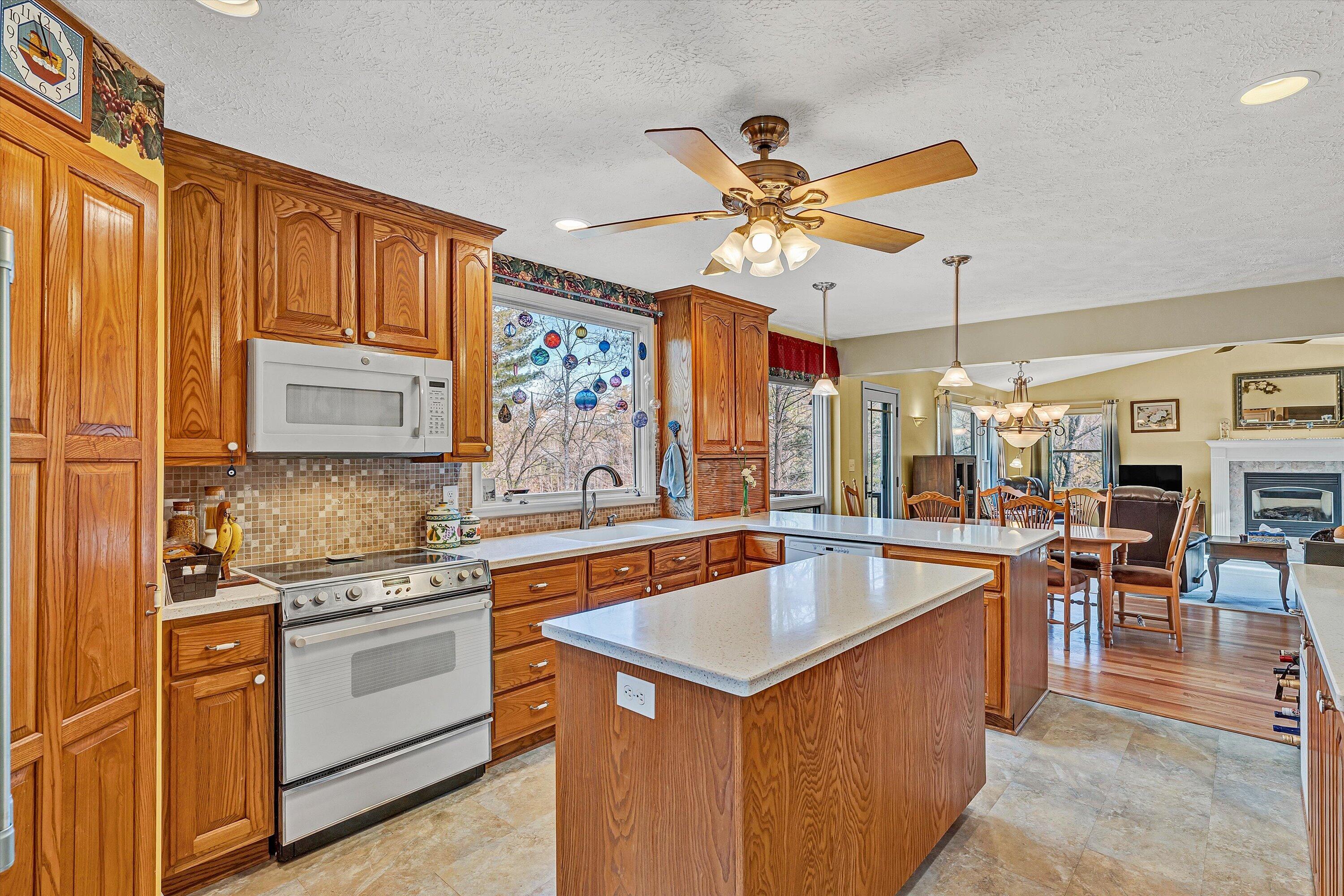 1085 Carters Island Road Goodview, VA 24095 - Photo 12 of 55 11-SGP-00535