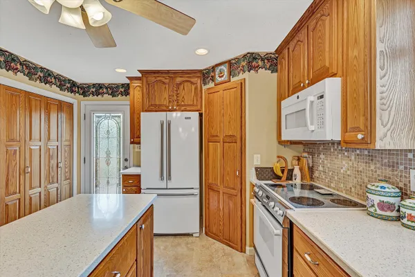 $899,950 | 1085 Carters Island Road, Goodview, VA 24095
