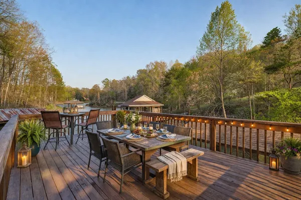 $899,950 | 1085 Carters Island Road, Goodview, VA 24095