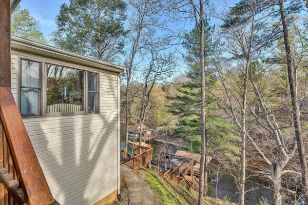 $899,950 | 1085 Carters Island Road, Goodview, VA 24095