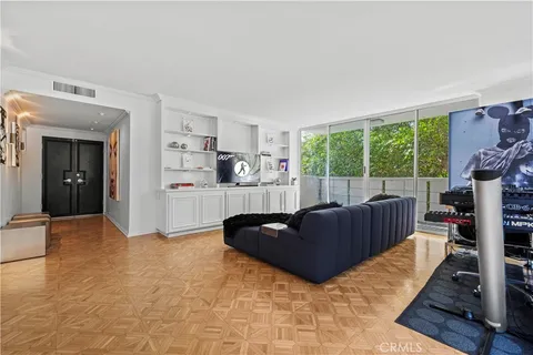 $795,000 | 8787 Shoreham Drive, Unit 201, West Hollywood, CA 90069