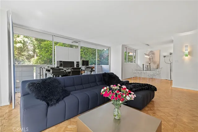 $795,000 | 8787 Shoreham Drive, Unit 201, West Hollywood, CA 90069
