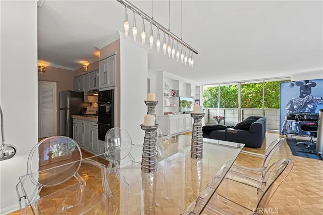 $795,000 | 8787 Shoreham Drive, Unit 201, West Hollywood, CA 90069